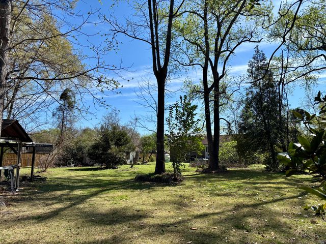 246 Columbia Drive, Ladson, SC 29456