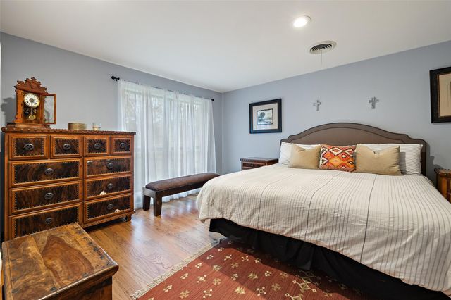 1204 Los Escondidos ST, Marble Falls, TX 78654