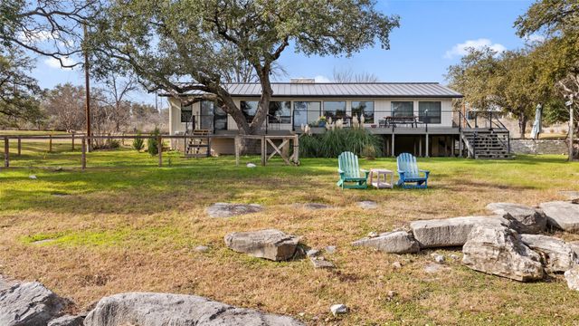 1204 Los Escondidos ST, Marble Falls, TX 78654