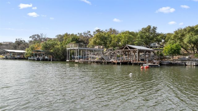 1204 Los Escondidos ST, Marble Falls, TX 78654