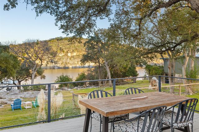 1204 Los Escondidos ST, Marble Falls, TX 78654