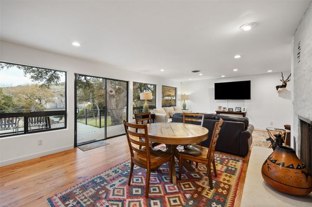 1204 Los Escondidos ST, Marble Falls, TX 78654