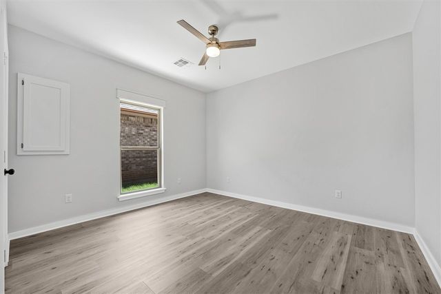 6917 NW Silver Creek Cir, Lawton, OK 73505