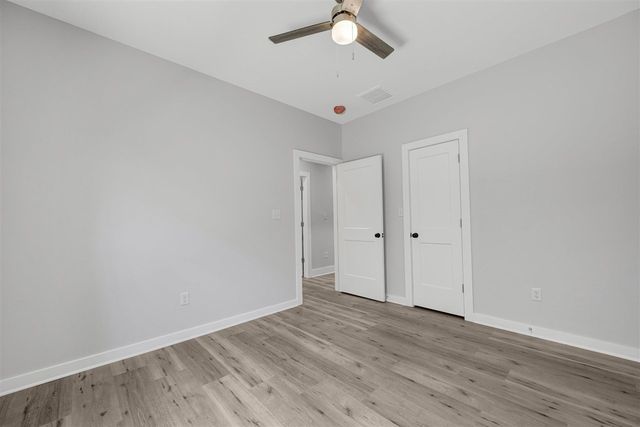 6917 NW Silver Creek Cir, Lawton, OK 73505