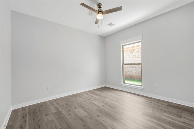 6917 NW Silver Creek Cir, Lawton, OK 73505