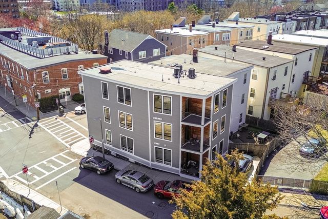17 Chestnut 3, Boston, MA 02130