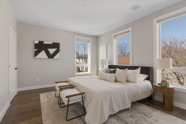 17 Chestnut 3, Boston, MA 02130