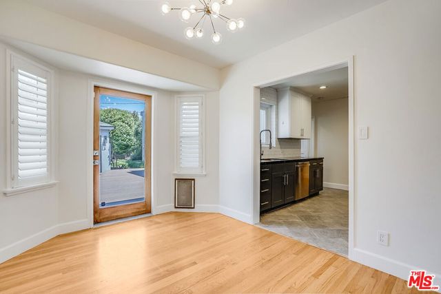 11819 Pacific Avenue, Los Angeles, CA 90066