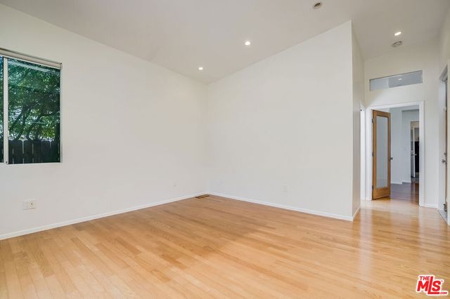 11819 Pacific Avenue, Los Angeles, CA 90066