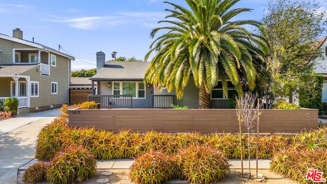 11819 Pacific Avenue, Los Angeles, CA 90066