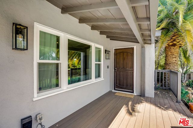 11819 Pacific Avenue, Los Angeles, CA 90066