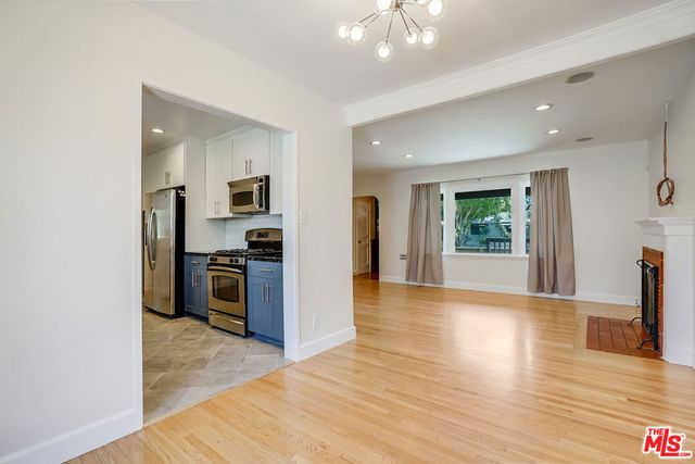 11819 Pacific Avenue, Los Angeles, CA 90066