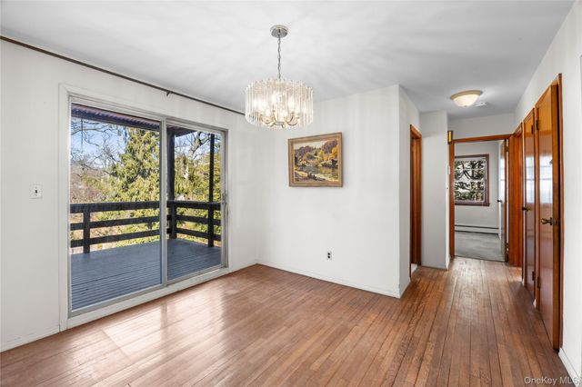 11 Delaware Avenue, Port Washington, NY 11050