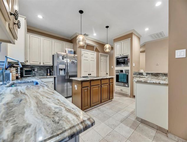 5319 Arbor Bridge Court, Kingwood, TX 77345