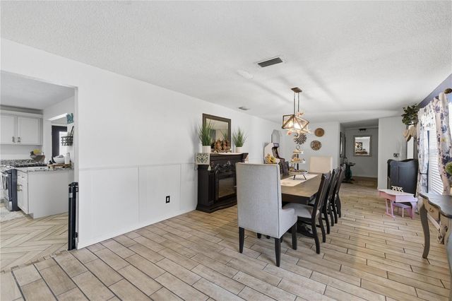 1166 SE 44TH AVENUE, Ocala, FL 34471