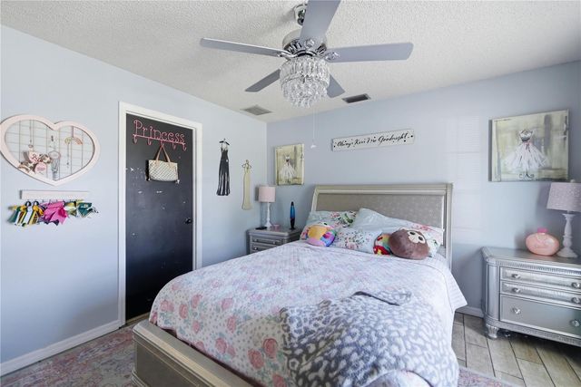 1166 SE 44TH AVENUE, Ocala, FL 34471