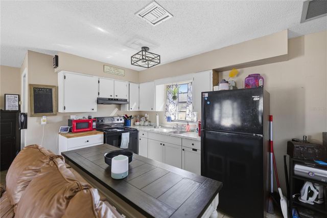 1166 SE 44TH AVENUE, Ocala, FL 34471