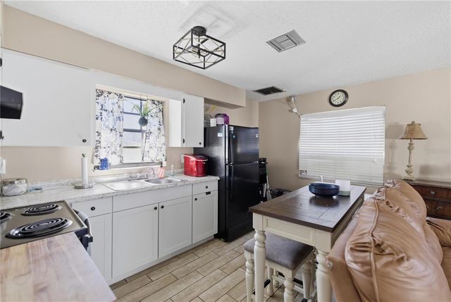 1166 SE 44TH AVENUE, Ocala, FL 34471