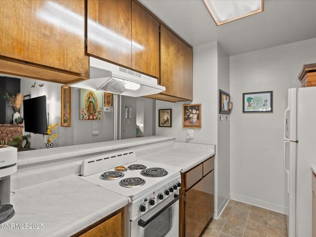 2955 Lakeside Drive 228, Reno, NV 89509