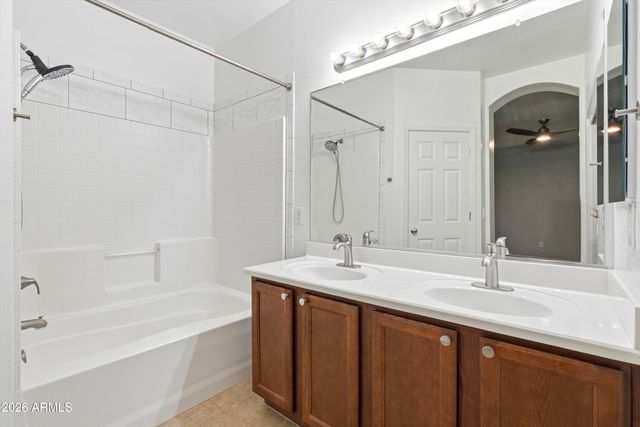 225 W REEVES Avenue, Queen Creek, AZ 85140
