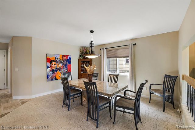 1739 Ridge Road, White Lake, MI 48383