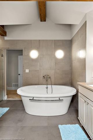 1739 Ridge Road, White Lake, MI 48383