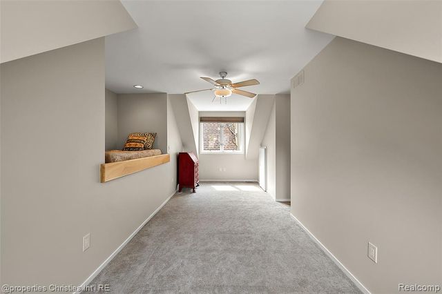 1739 Ridge Road, White Lake, MI 48383