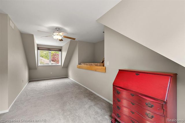 1739 Ridge Road, White Lake, MI 48383