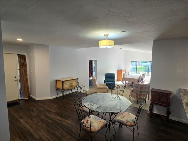 4548 FOREST WOOD TRAIL 27, Sarasota, FL 34241