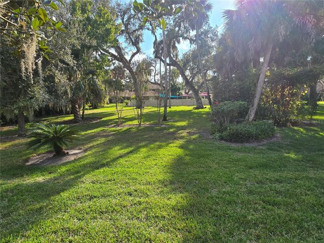 4548 FOREST WOOD TRAIL 27, Sarasota, FL 34241