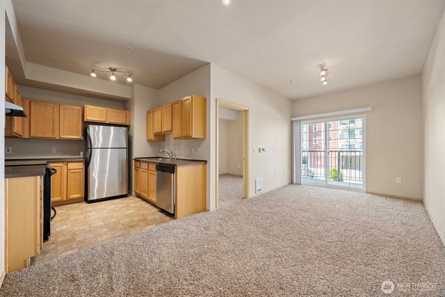 1031 N State Street #107, Bellingham, WA 98225