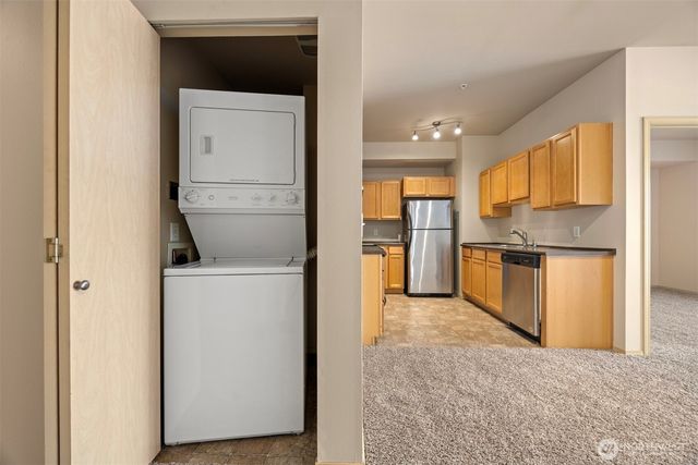 1031 N State Street #107, Bellingham, WA 98225