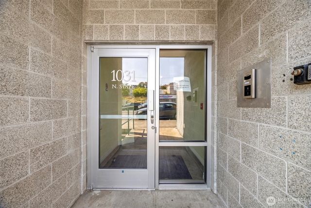 1031 N State Street #107, Bellingham, WA 98225