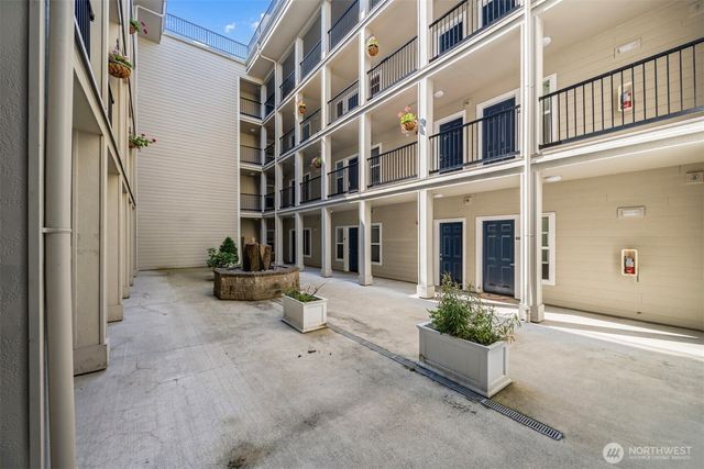 1031 N State Street #107, Bellingham, WA 98225