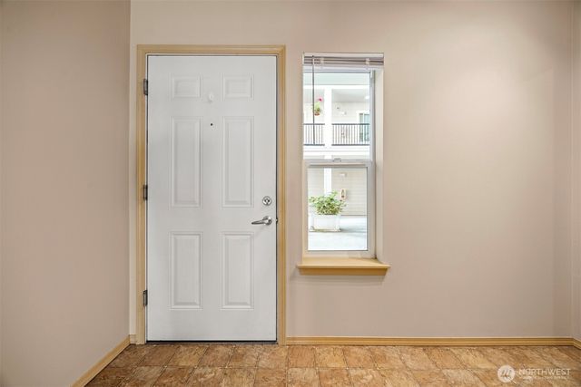 1031 N State Street #107, Bellingham, WA 98225