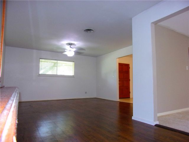 609 Brock Dr, Corpus Christi, TX 78412