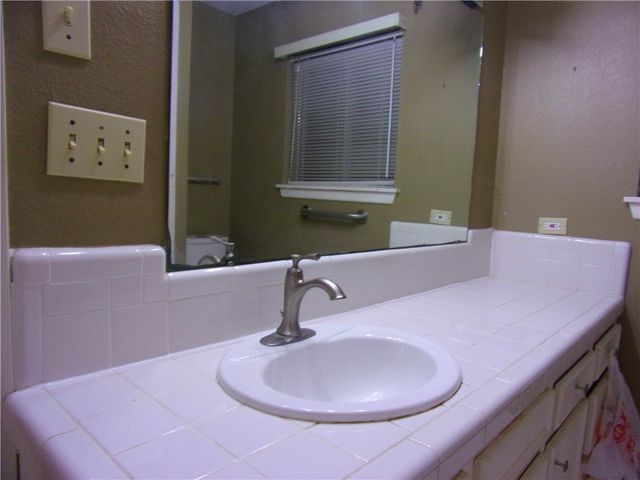 609 Brock Dr, Corpus Christi, TX 78412