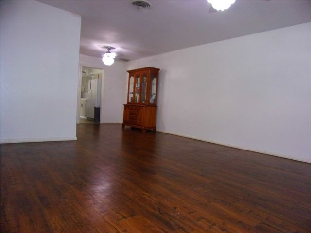609 Brock Dr, Corpus Christi, TX 78412