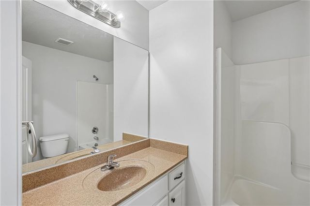 1614 NW Hilltop Lane, Grain Valley, MO 64029