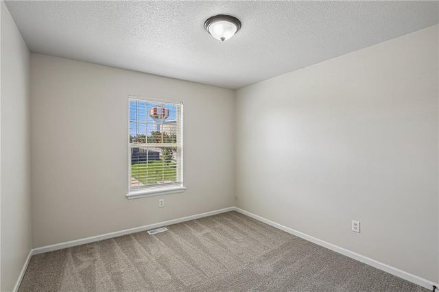 1614 NW Hilltop Lane, Grain Valley, MO 64029