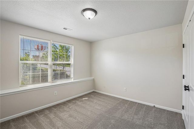 1614 NW Hilltop Lane, Grain Valley, MO 64029