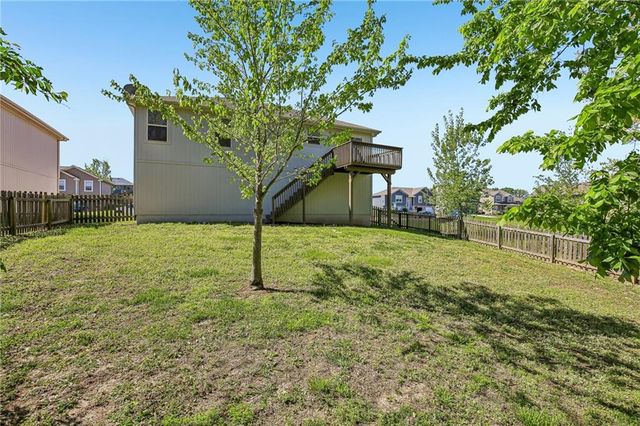 1614 NW Hilltop Lane, Grain Valley, MO 64029