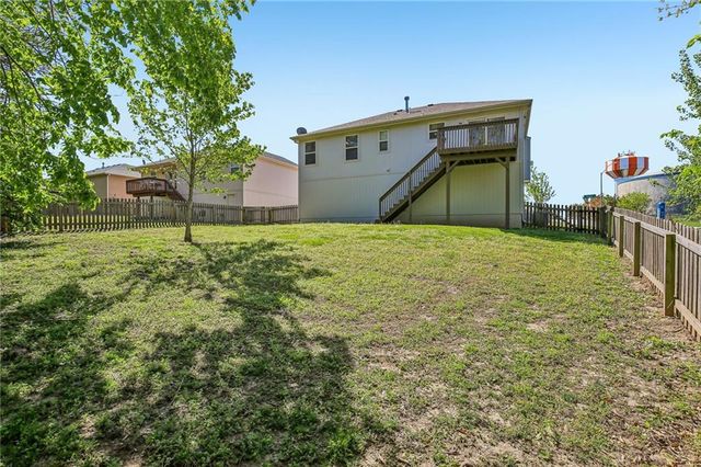 1614 NW Hilltop Lane, Grain Valley, MO 64029