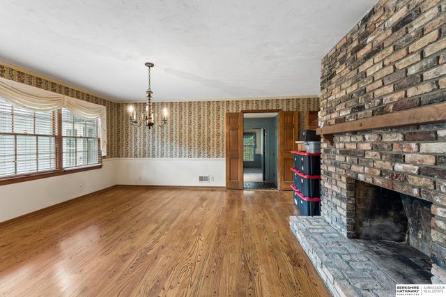10725 Cedar Street, Omaha, NE 68124