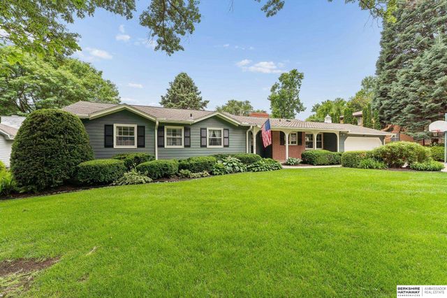 10725 Cedar Street, Omaha, NE 68124