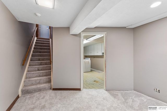 10725 Cedar Street, Omaha, NE 68124