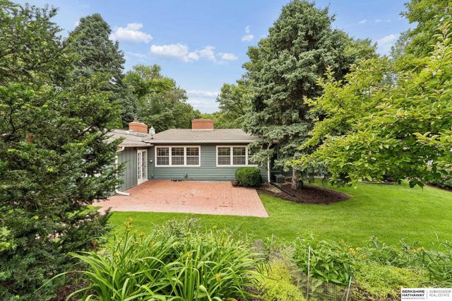 10725 Cedar Street, Omaha, NE 68124