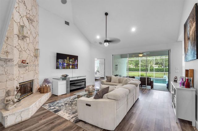 11834 Highland Place, Coral Springs, FL 33071