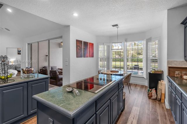 11834 Highland Place, Coral Springs, FL 33071