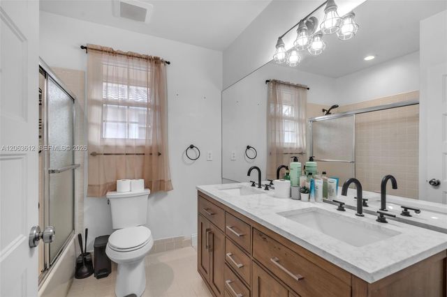11834 Highland Place, Coral Springs, FL 33071